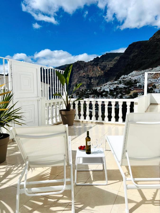 Luxury Penthouse With Breathtaking Views And Huge Private Terraces Lägenhet Puerto de Santiago  Exteriör bild