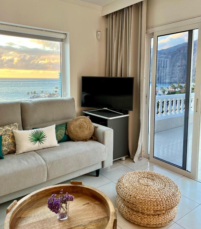 Luxury Penthouse With Breathtaking Views And Huge Private Terraces Lägenhet Puerto de Santiago  Exteriör bild