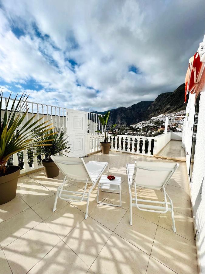 Luxury Penthouse With Breathtaking Views And Huge Private Terraces Lägenhet Puerto de Santiago  Exteriör bild