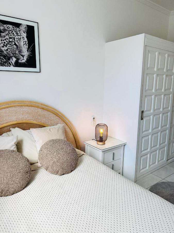 Luxury Penthouse With Breathtaking Views And Huge Private Terraces Lägenhet Puerto de Santiago  Exteriör bild
