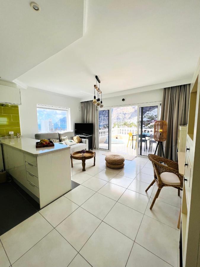 Luxury Penthouse With Breathtaking Views And Huge Private Terraces Lägenhet Puerto de Santiago  Exteriör bild