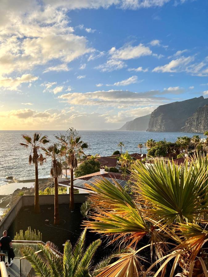 Luxury Penthouse With Breathtaking Views And Huge Private Terraces Lägenhet Puerto de Santiago  Exteriör bild
