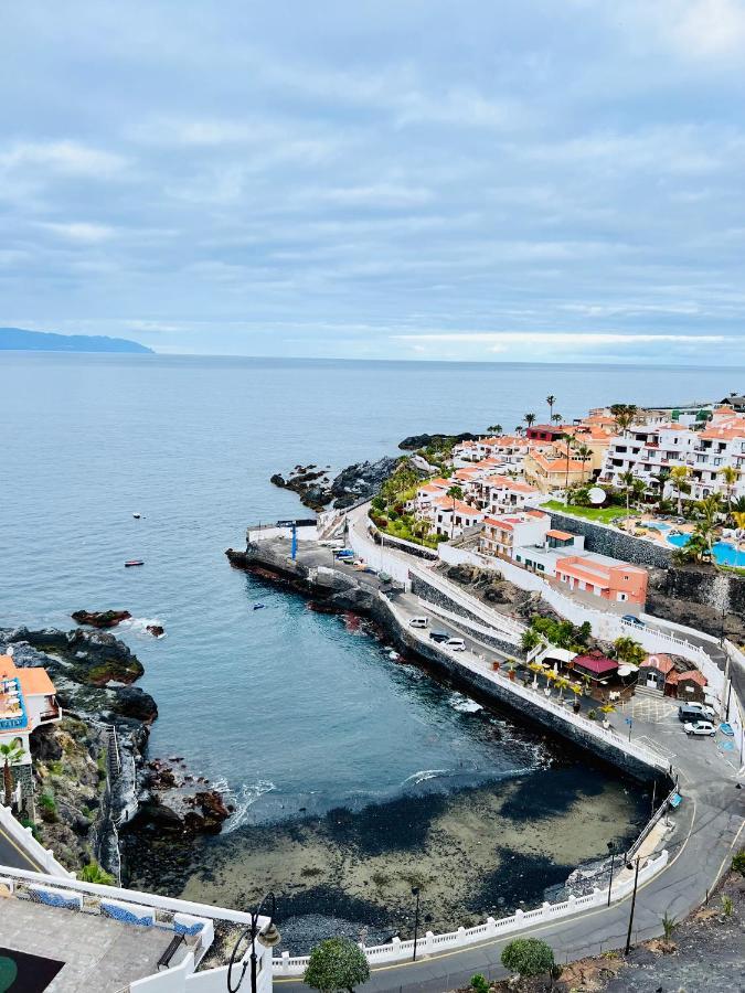 Luxury Penthouse With Breathtaking Views And Huge Private Terraces Lägenhet Puerto de Santiago  Exteriör bild